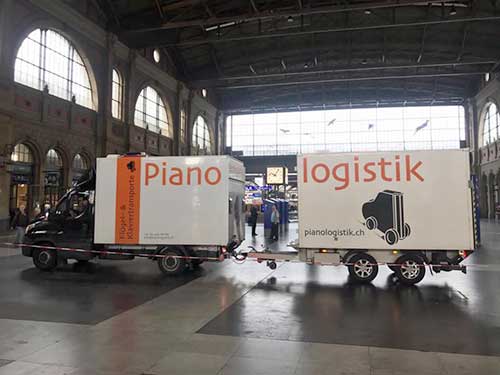 Pianologistik Fahrzeug am Zürich HB